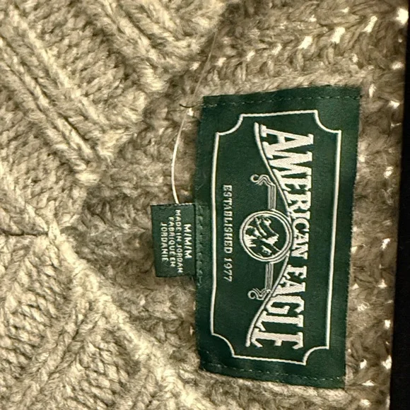 American Eagle Green Knit Sweater - Picture 2 of 3